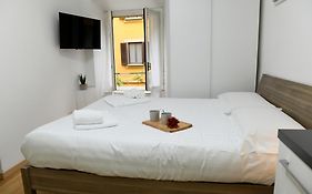 Nest For Two Three Min From Duomo